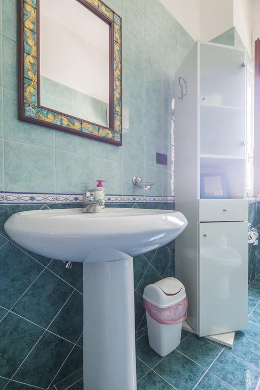 B&B La Contessa Салерно Екстериор снимка